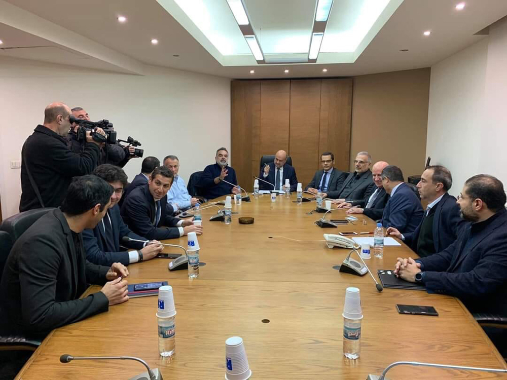 Football Lebanon - بعد جلسة التشاور مع لجنة الشباب والرياضة البرلمانية بطولتي السلة والقدم ستستكملان من دون هبوط والمشاركة اختيارية