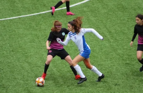 Football Lebanon - لاعبات غانا تزيّن فرق الفاينال 8