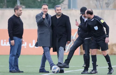 Football Lebanon - رؤساء العهد والنجمة والبرج يحرّكون كرة البداية في افتتاح كأس فورتين لكرة القدم