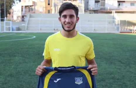 Football Lebanon - بزي خارج أسوار نادي شباب البرج