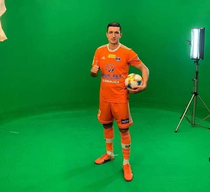 Football Lebanon - النجمة يبارك للاعبه السابق شمسين