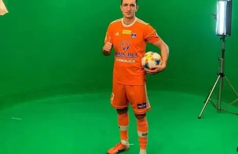 Football Lebanon - النجمة يبارك للاعبه السابق شمسين