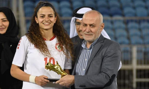 Football Lebanon - ليلي إسكندر تلتحق بتمارين نادي فيردر بريمن الألماني