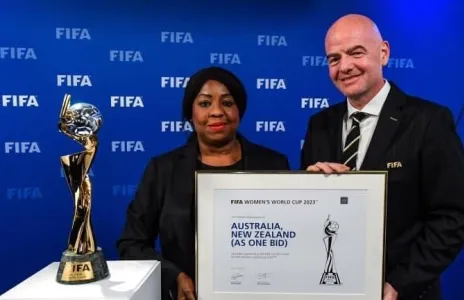 Football Lebanon - مليون دولار من الفيفا دعماً لكرة القدم اللبنانية 
و500 ألف مخصصة للكرة النسائية