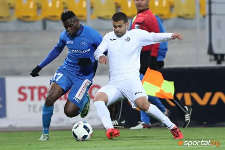 Football Lebanon - سمير اياس مفاجئة العهد