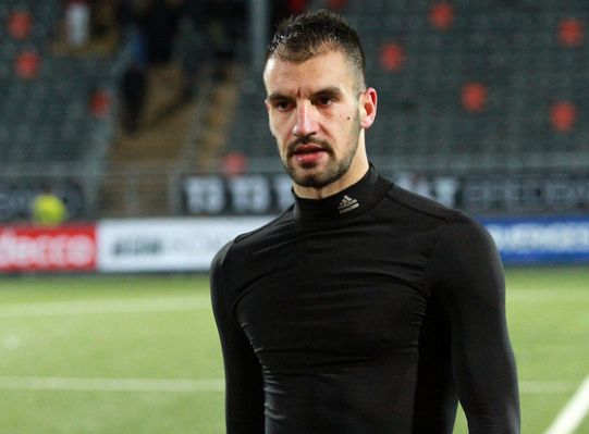 Football Lebanon - الصربي ميهايلوفيتش الى السلام