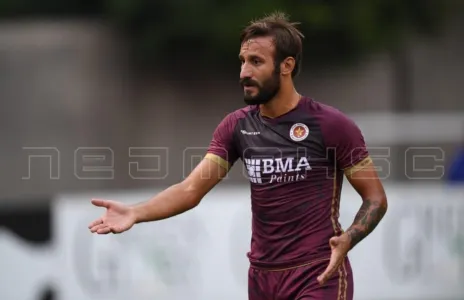 Football Lebanon - لاعب جديد يصاب بفيروس كورونا 