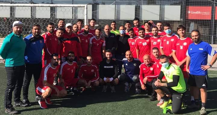 Football Lebanon - إستقالة مدير نادي الأخاء