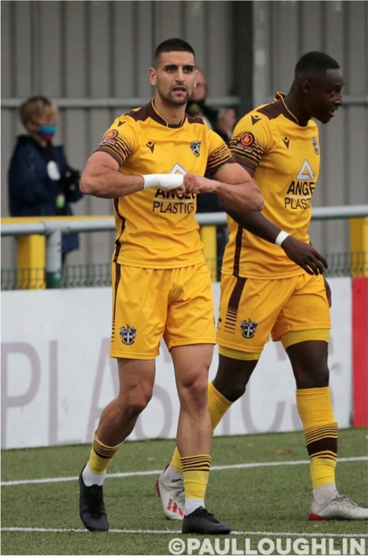 Football Lebanon - بوغيل يتألق في انكلترا ومشاركة جرادي في فوز فريقه في كرواتيا