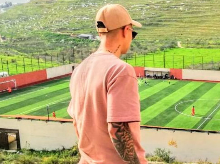 Football Lebanon - لم يرحل .. سيبقى يراقبنا من بعيد 