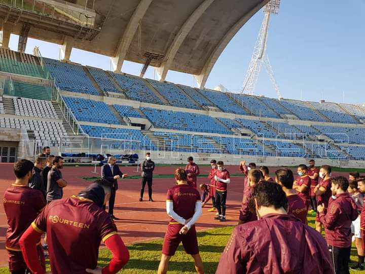 Football Lebanon - الصقال يزور تمارين فريقه في المدينة الرياضية