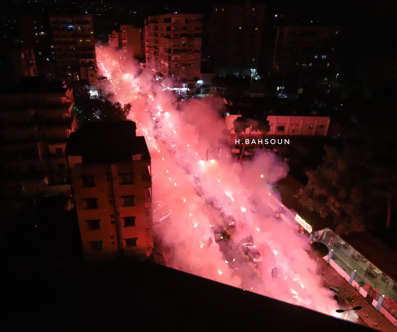 Football Lebanon - شعب النجمة العظيم 