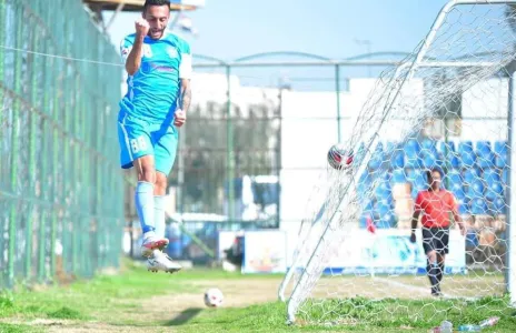 Football Lebanon - قدوح يسجل أول أهدافه في العراق وجاد نور الدين يتأهل رفقة فريقه إلى نهائي كأس البحرين
