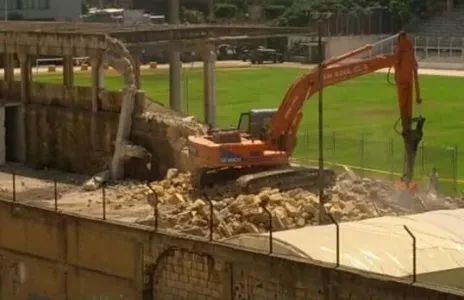 Football Lebanon - ملعب برج حمود إلى الزوال