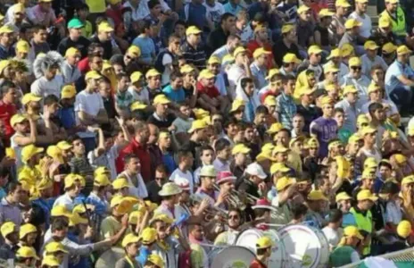 Football Lebanon - غضب من الجمهور الأصفر