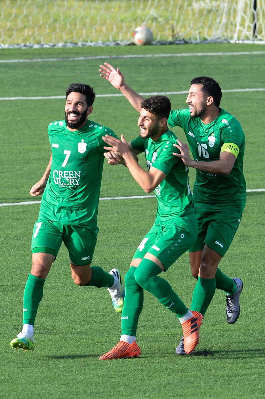 Football Lebanon - الأنصار في الصدارة بعد فوز مهم على شباب الساحل