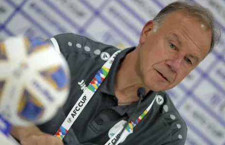 Football Lebanon - جاسبرت: فخور باللاعبين اللبنانيين وقادرون على التتويج باللقب الآسيوي