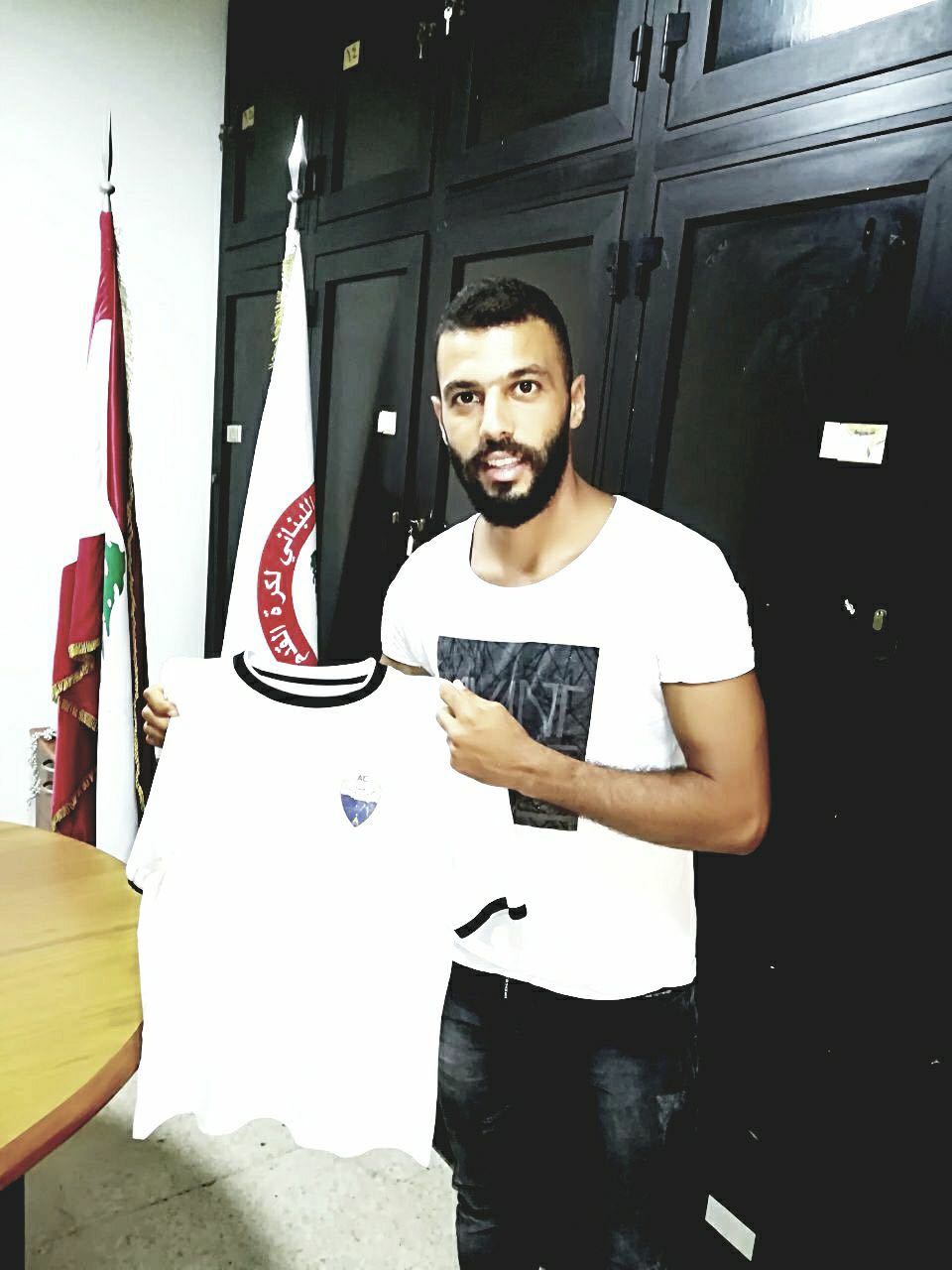 Football Lebanon - أبو صالح معاراً إلى طرابلس