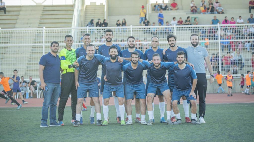 Football Lebanon - مدينة الشمس بعلبك تستضيف نادي سبورتينغ الرياضي وتكرم أسطورتها اللاعب السابق ملحم عواضة