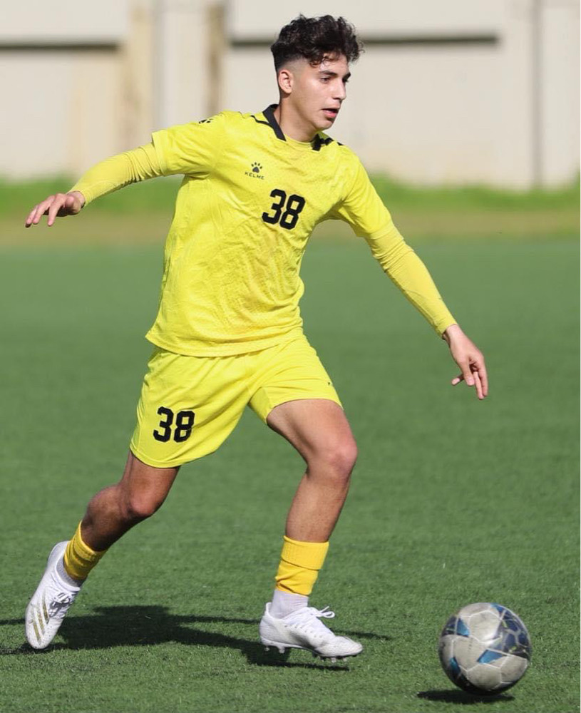 Football Lebanon - علي أحمد إلى الراسينغ