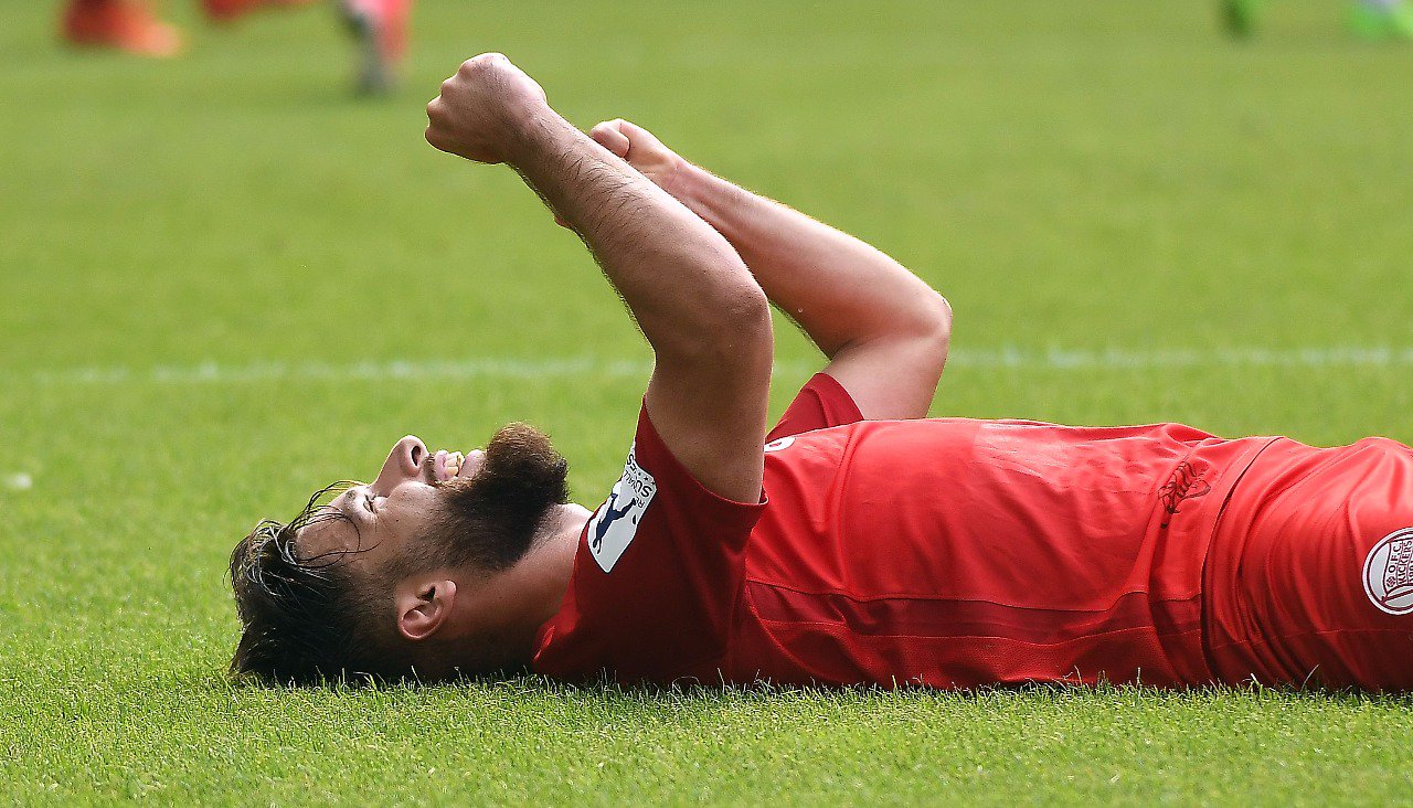 Football Lebanon - التقرير الأسبوعي للمحترفين