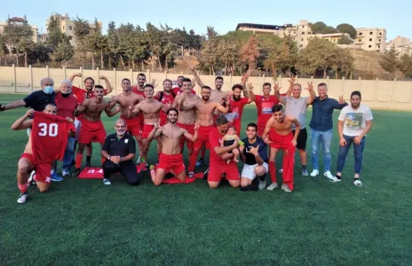 Football Lebanon - الانترانيك العريق يصعد إلى الدرجة الثالثة