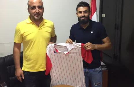 Football Lebanon - عواضة يوقع للشباب العربي