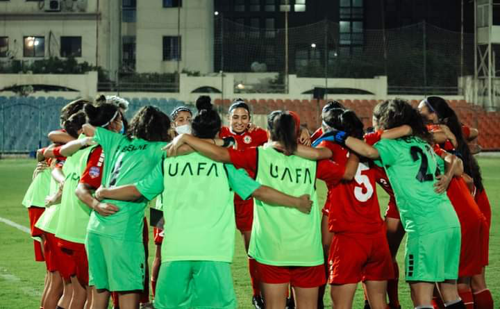 Football Lebanon - كأس العرب للسيدات صور انسانية تتجلى في البطولة  منتخب مصر يتبرع بالعلاجات والمستلزمات الطبية للمرضى في لبنان 