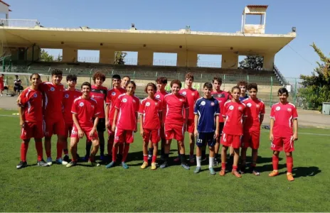 Football Lebanon - أشبال الأخاء في معسكر تدريبي