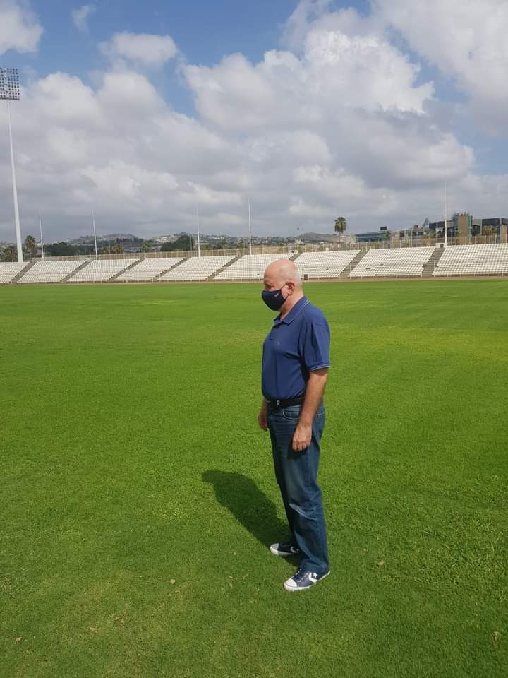 Football Lebanon - حيدر يتفقد أعمال التأهيل في ملعبي صيدا والبابلية
