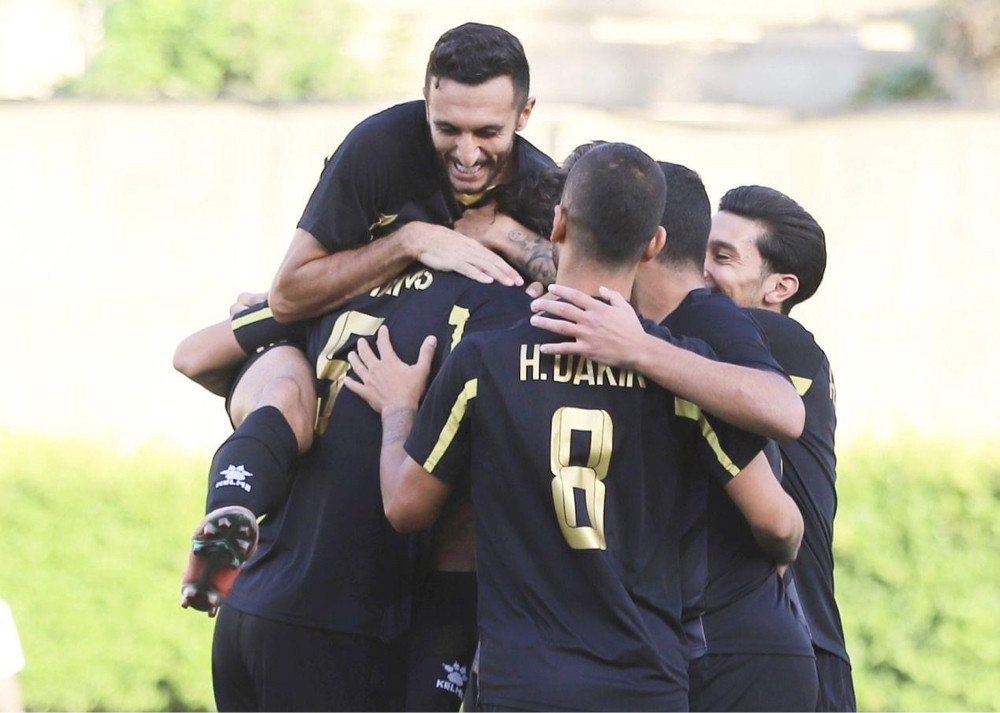 Football Lebanon - فوز العهد على الحكمة بثلاثية نظيفة