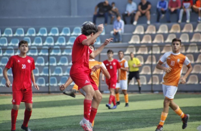 Football Lebanon - دوري الأشبال: العهد والهدى والصفاء يحافظون على الصدارة