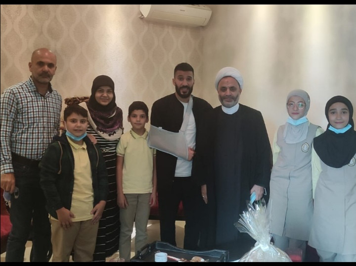 Football Lebanon - مدير مجمع دوحة المبرات الرعائي الخيري ومديرة مدرسة الأبرار في زيارة لمعتوق 