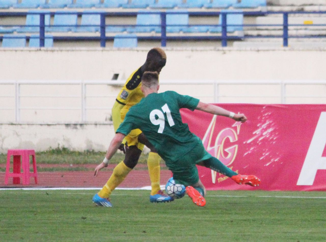 Football Lebanon - الانصار يعود عن قراره بعدم اللعب امام العهد