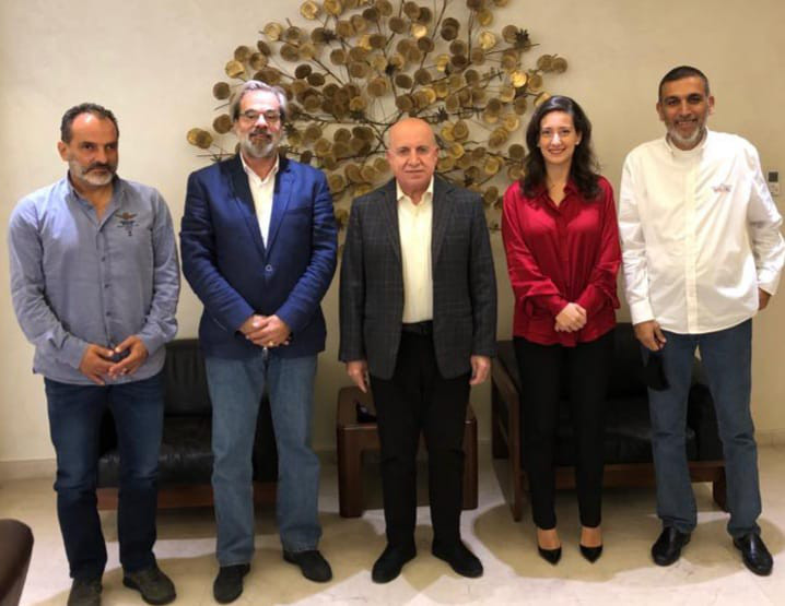 Football Lebanon - حيدر يلتقي وفد نادي الراسينغ بيروت