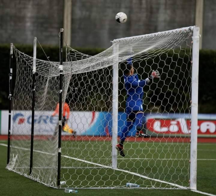 Football Lebanon - تألق حارس الحكمة موسى