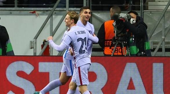 Football Lebanon - تعادل مثير بين برشلونة وفرانكفورت في اليوروباليغ