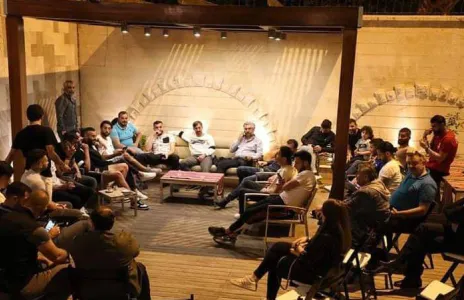 Football Lebanon - إفطار نجماوي بدعوة من الصقال