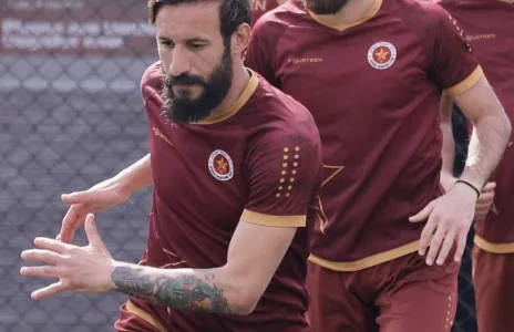 Football Lebanon - خالد التكجي يعود للتمارين