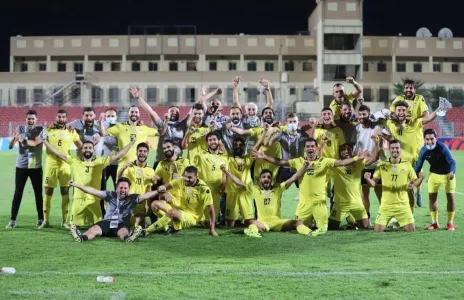 Football Lebanon - طرابلس يهنئ العهد بلقب الدوري