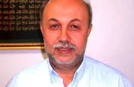 Football Lebanon - استقالة رئيس لجنة الملاعب