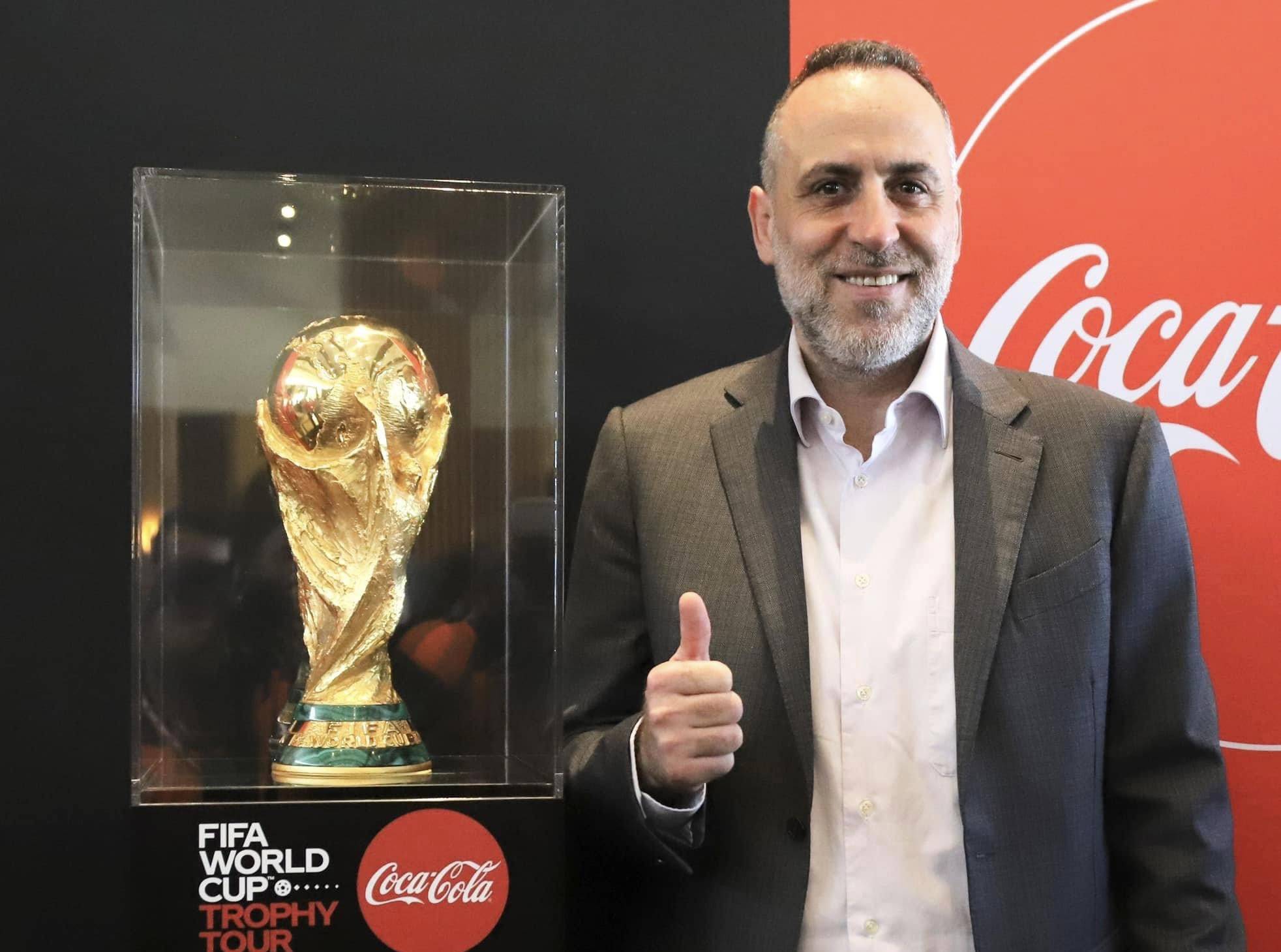 Football Lebanon - تميم سليمان يشارك في استقبال كأس العالم