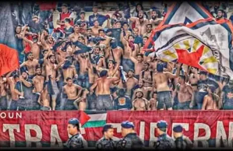 Football Lebanon - جمهور النجمة كلمة واحدة إلى جونية در