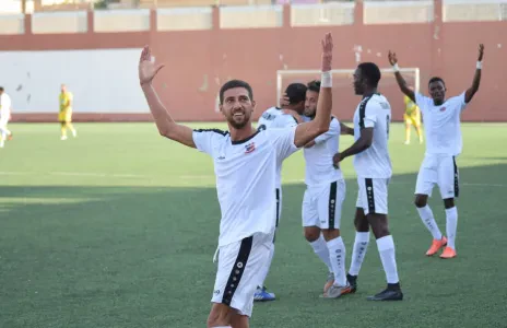 Football Lebanon - العهد يعادل التضامن في صور