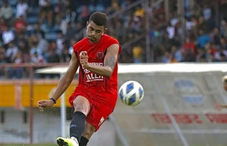 Football Lebanon - الساحل لإستعادة مدافعه من الأنصار