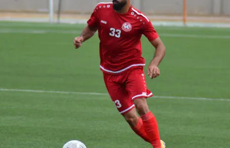 Football Lebanon - حاتم عيد يتلقى العروض