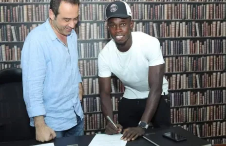 Football Lebanon - الحاج مالك يعود إلى الأنصار