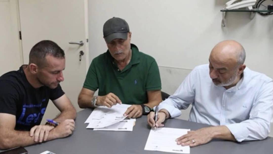 Football Lebanon - وليد اسماعيل يودع الحكمة