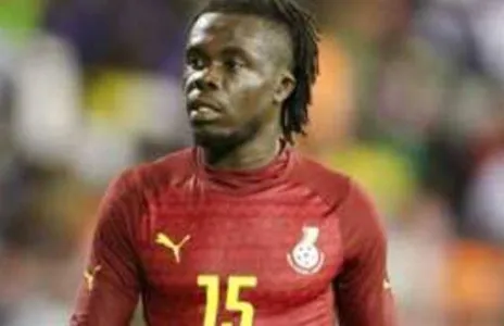 Football Lebanon - التضامن صور يعيد التعاقد مع المهاجم الغاني ستيفن سارفو