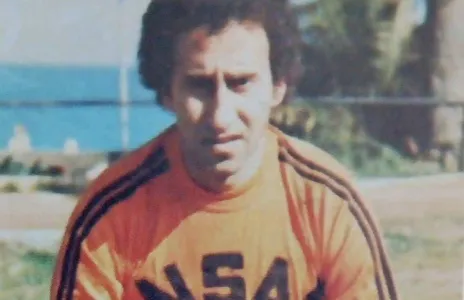 Football Lebanon - الأنصار ينعي احد اساطيره